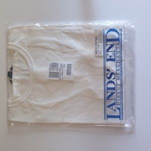 Lands End women short sleeve garment dye crew tee. Size L in white